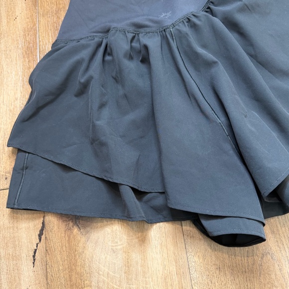 OFFLINE By Aerie Real Me Crossover Flowy Short Black Size XSmall - Picture 9 of 14